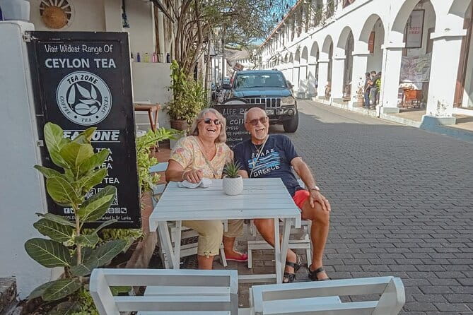 Private Colombo City Tour by Tuk Tuk - Galle Face Green and the coastal finish