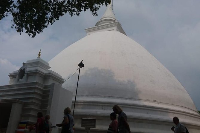Private Half-Day Colombo City Tour - Dutch Hospital and Colombo’s commercial side