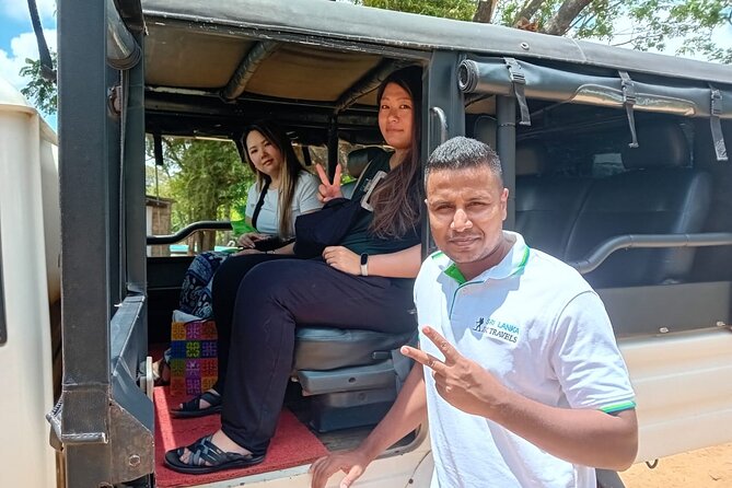 Private Wilpatu National Park Leopard safari from Colombo/Negambo - Four to five hours among leopards and sloth bears