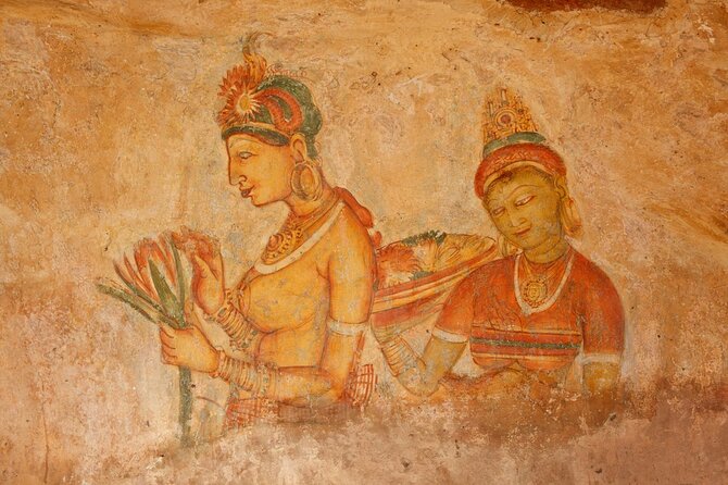 Sigiriya and Dambulla Cave Temple Private Day Trip From Bentota - Frescoes and Buddha statues at Dambulla