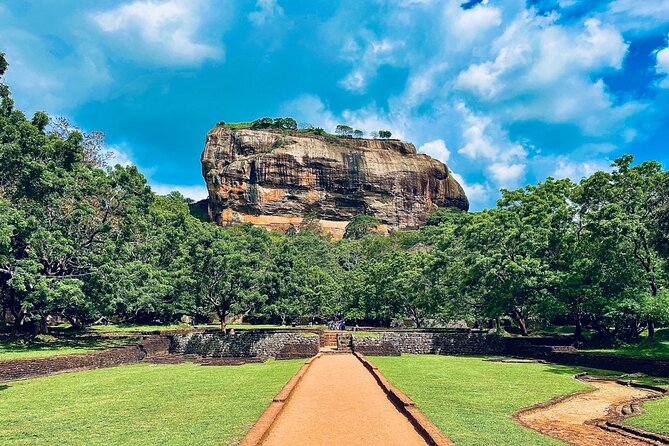 Sigiriya and Dambulla Cave Temple Private Day Trip From Bentota - Why the 10 to 12 hour schedule matters