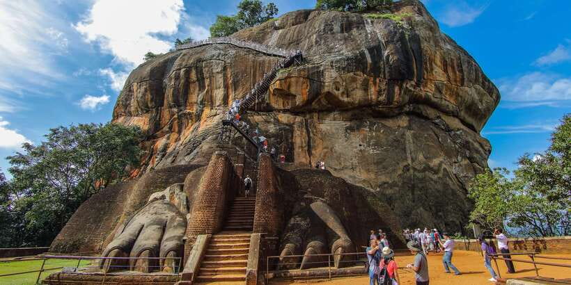 Sigiriya and Pidurangala Rock From Colombo - Two rocks, two very different experiences
