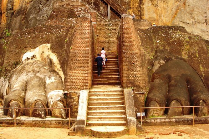 Sigiriya Day Tour from Colombo or Negombo by Private Car / Van - What the $150 price really covers