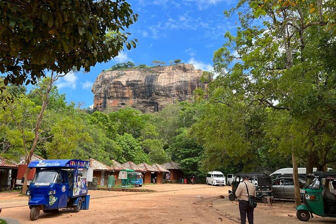 Sigiriya Fortress & Dambulla Day Tour From Colombo, Bentota Area - Climbing through the lion’s paws at Sigiriya