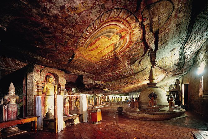 Sigiriya Rock and Dambulla Cave All Inclusive Private Day Trip - Lunch and water deserve a quick check