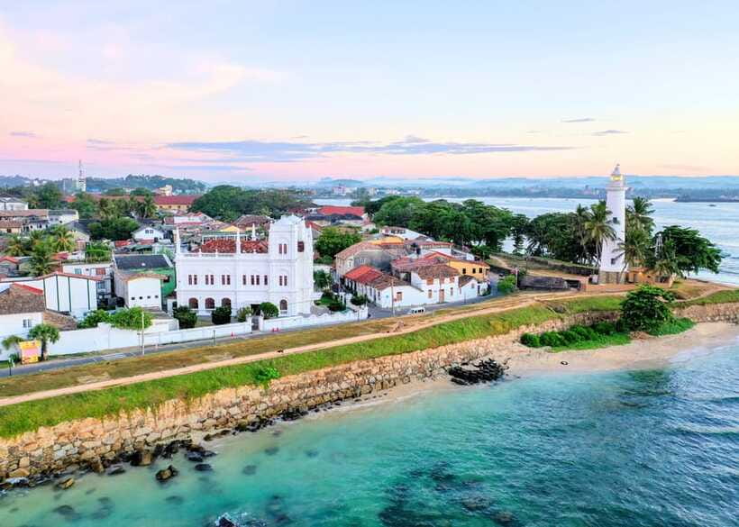 Sri Lanka 5-Day Private Country Side Tour Car, Hotels, Food - Day 5: Galle Fort, beaches, and the Bentota River
