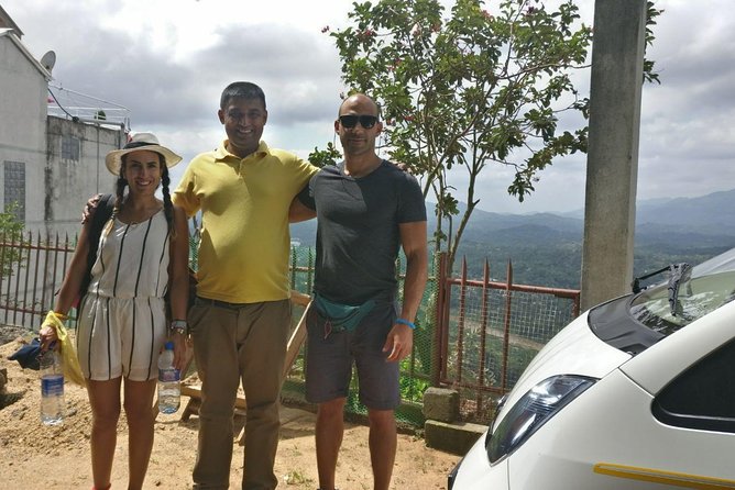 Sri Lanka Holidays Group Tour Packages - Why a private car changes the experience
