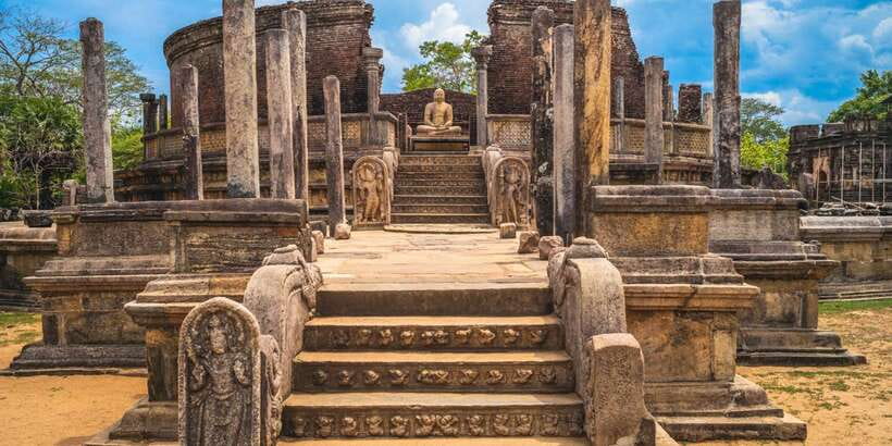Sri Lanka Private 3-Day Cultural Tour, 5 UNESCO Sites - Day three: Dambulla, Matale, Kandy, and Colombo