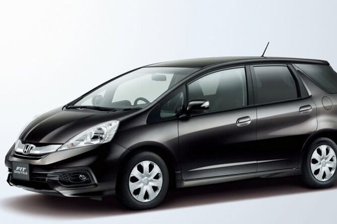 Sri Lanka Private car charter with driver and fuel. - Sigiriya and Minneriya planning