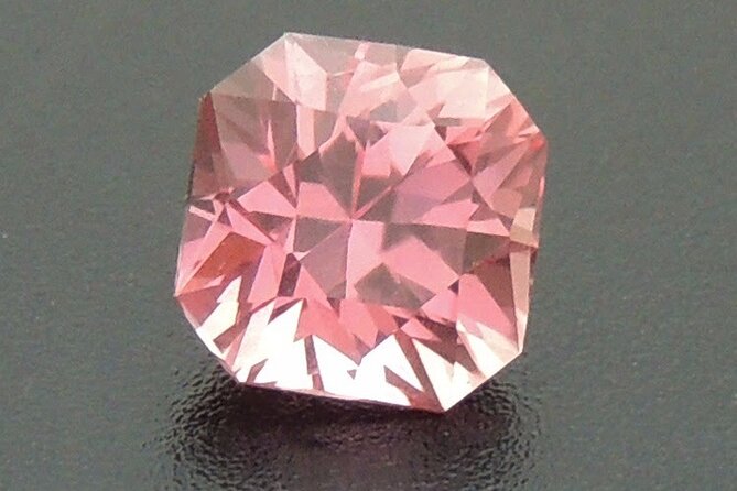 Sri Lanka - Private Ratnapura Gem Tour with Gem and jewelry Expert - Ratnapura markets and the real business of stones