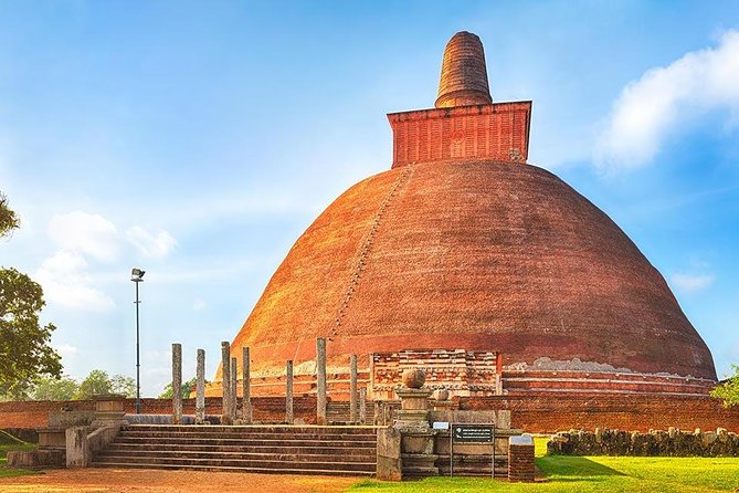 Tour Packages in Sri Lanka - Most Popular Round Tour - All in One Tour - Day 6: Horton Plains and Sri Lanka’s famous railway ride