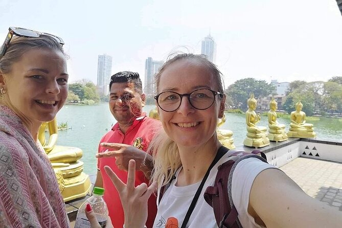 Tuk Tuk Private Tour Exploring Sri Lanka Capital of Colombo - Key points at a glance