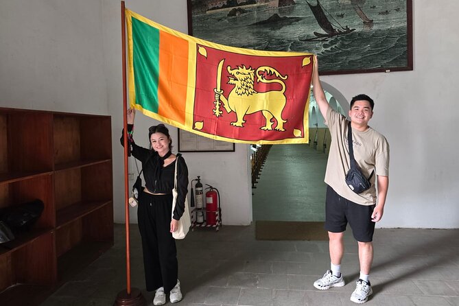Tuk Tuk safari capital Colombo (Food and Entry Fees) Including - Colombo Fort and the harbor: maritime beginnings